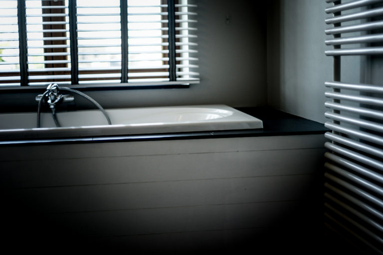 les arondes la gleize salle de bain